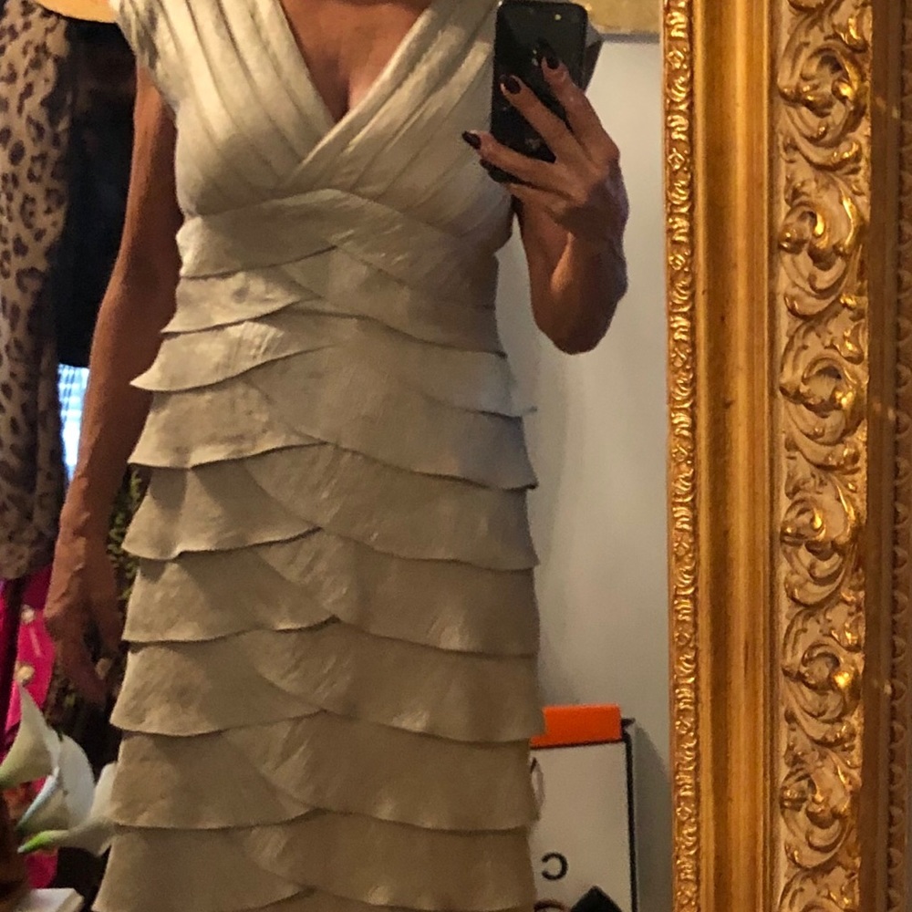 Champagne party dress 🥂